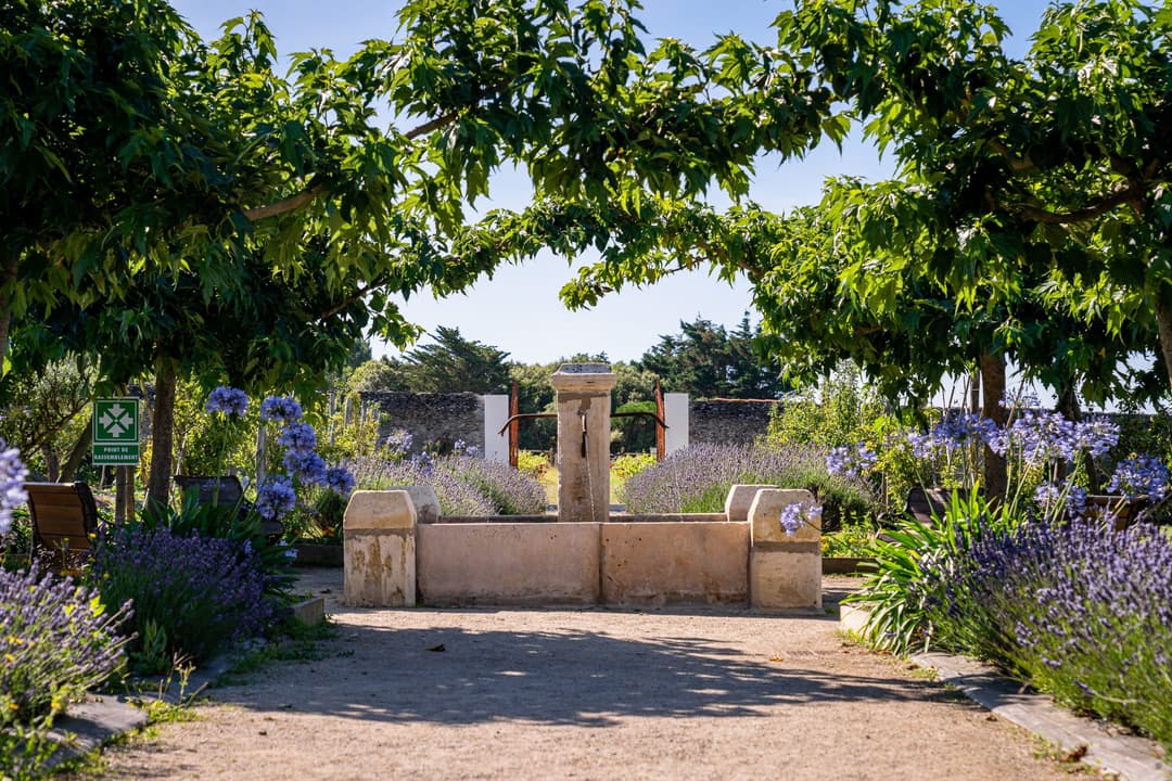 Fontaine aux Bretons